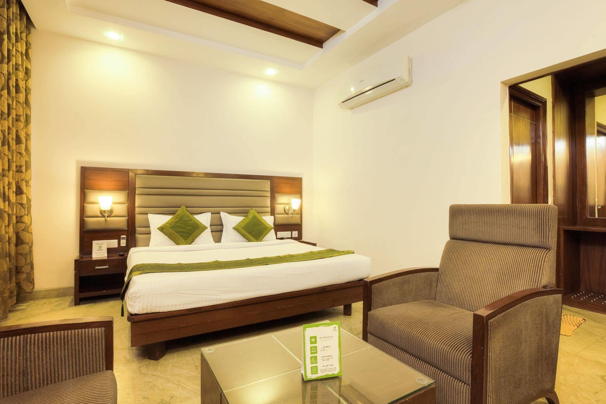 Mint Hotel Chandīgarh Exterior foto